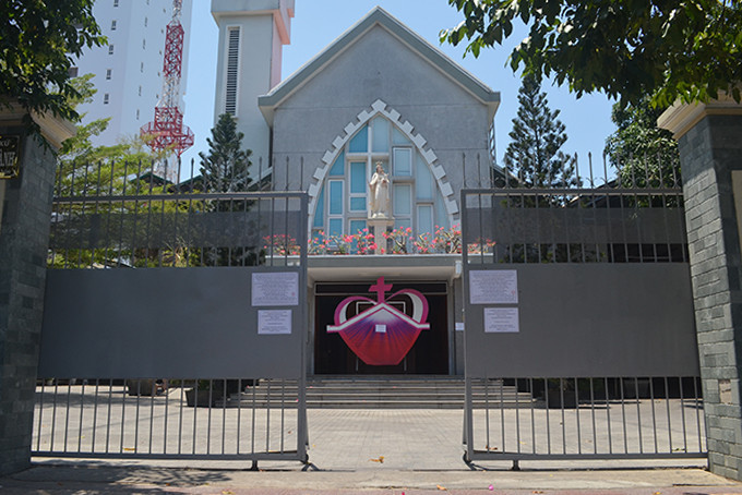 Nhà thờ Bắc Thành TP. Nha Trang khuyên giáo dân ở nhà cầu nguyện tại nhà.