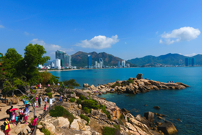 Ngày 27-4: Di tích Tháp Bà Ponagar và danh thắng Hòn Chồng mở cửa trở lại