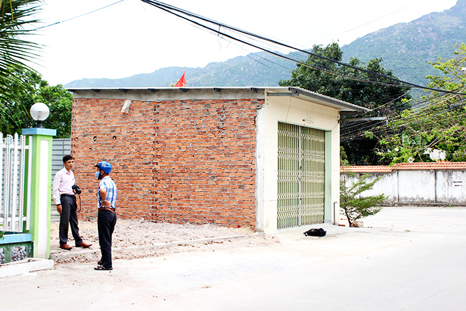 Thửa đất nằm trong quy hoạch nhưng gia đình ông Huỳnh vẫn cho xây dựng nhà ở kiên cố. 