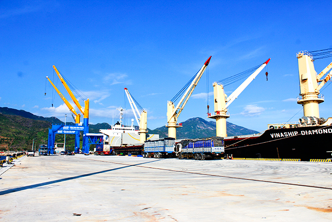 Cảng tổng hợp Nam Vân Phong chính thức  đi vào  hoạt động.
