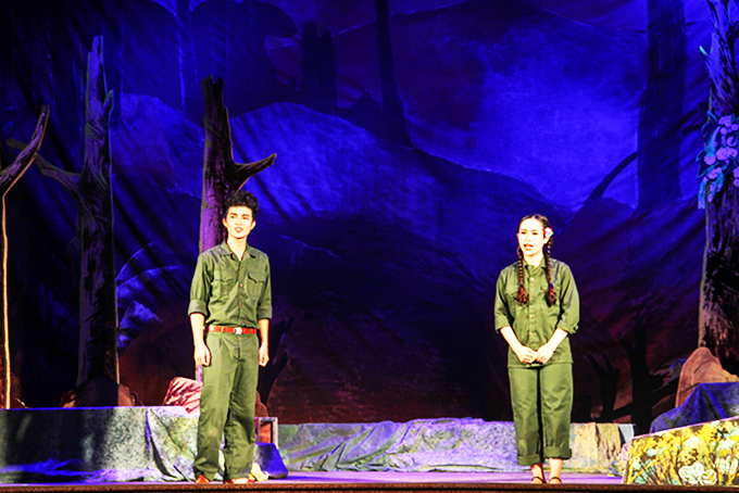 Những diễn viên trẻ của Nhà hát Nghệ thuật truyền thống tỉnh.  