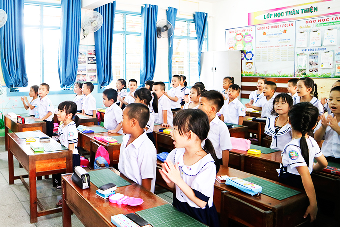 Học sinh lớp 1 năm học 2019 - 2020 của Trường Tiểu học Phước Tiến (TP. Nha Trang). 