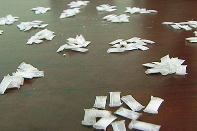 Cai ma túy bằng… ma túy