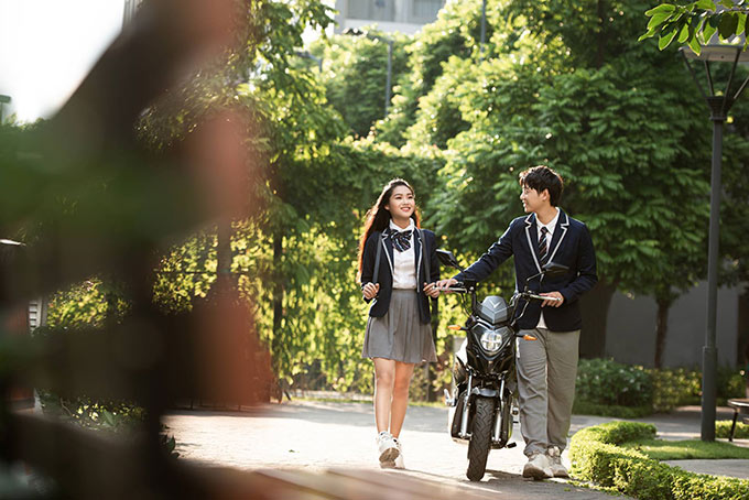 VinFast tặng 50.000 pin xe máy điện cho học sinh – Chung tay "Kiến tạo tương lai xanh"