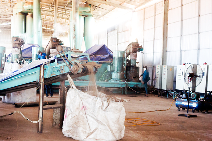 Ninh Hòa: Cơ sở chế biến gỗ gây ô nhiễm