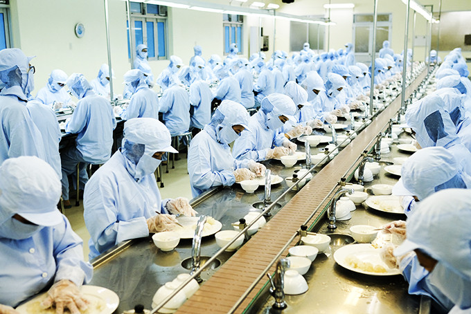 Hoạt động sản xuất tại Công ty TNHH Nhà nước một thành viên Yến sào Khánh Hòa.