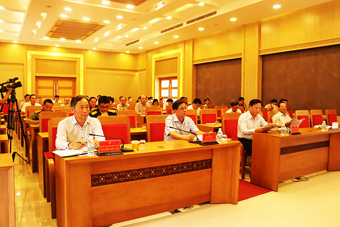 Quang cảnh cuộc họp tại điểm cầu Khánh Hòa.