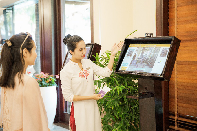 Vinpearl Nha Trang ứng dụng Công nghệ AI trong việc làm thủ tục check-in cho khách du lịch.