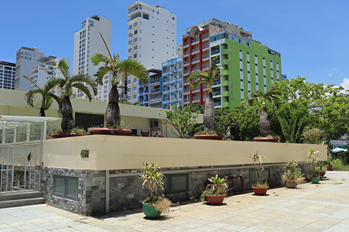 Nhếch nhác ở công viên Phù Đổng