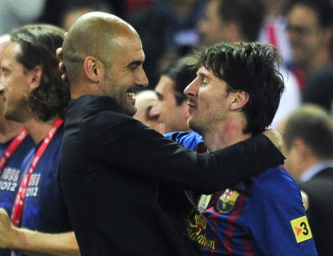 Messi có thể tái hợp thầy cũ Guardiola ở Man City.  AFP