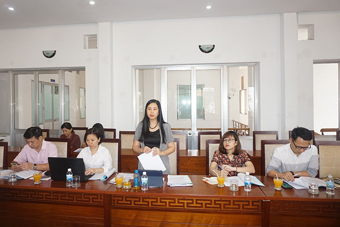 Bà Trần Lan Phương phát biểu tại buổi làm việc.