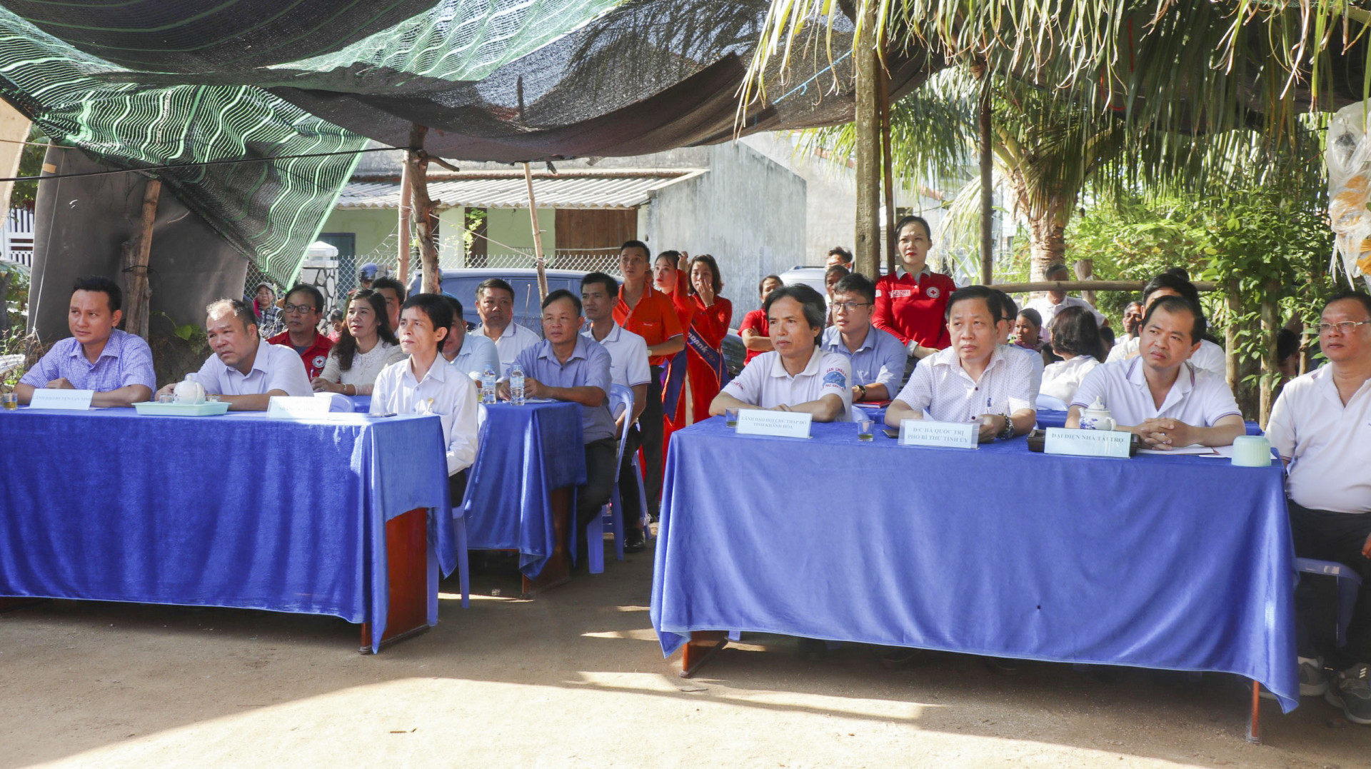 Toàn cảnh Lễ khởi công xây dựng nhà ở cho người nghèo tại huyện Vạn Ninh.