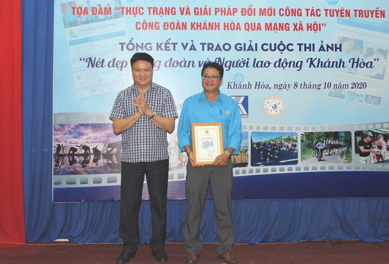 Tác gia Hoàng Viết Khang nhận giải nhất chuyên môn.