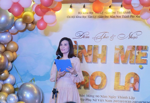 Bà Phạm Thị Châu Anh – Phó trưởng phòng Giáo dục và Đào tạo TP. Nha Trang, Chi hội trưởng Chi hội KH tâm lý Giáo dục MN Nha Trang 