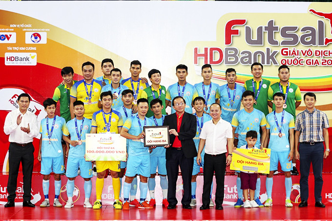 Đội bóng Sanvinest Sanatech Khánh Hòa giành hạng 3 chung cuộc,  bảo vệ thành công chiếc huy chương đồng.