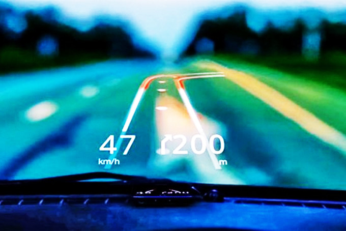 Chiếu bản đồ thực tế ảo tăng cường lên kính chắn gió xe hơi