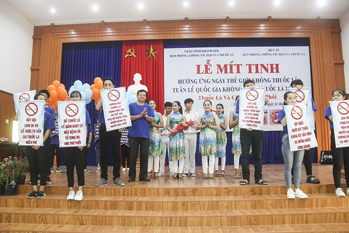 Công tác tuyên truyền còn gặp nhiều khó khăn