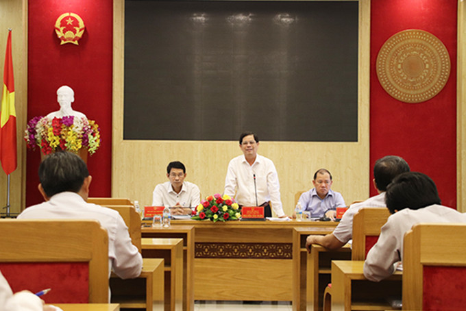 Ông Nguyễn Tấn Tuân phát biểu kết luận cuộc họp.