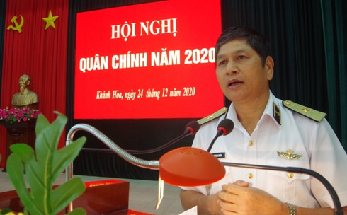 Chuẩn Đô đốc Ngô Văn Thuân phát biểu chỉ đạo hội nghị.