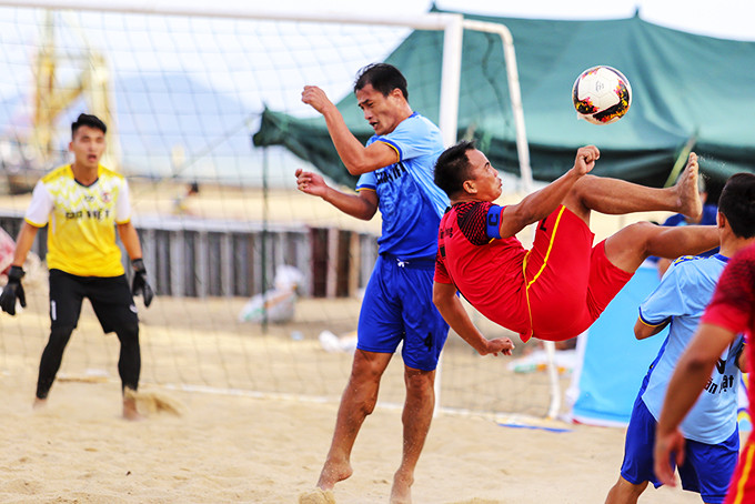 Trận đấu giữa Khánh Hòa và Gia Việt ngày 28-12.