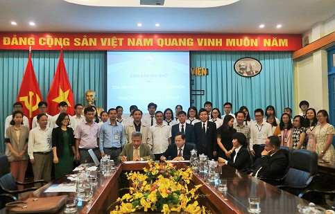 Trường Đại học Nha Trang và Tòa án nhân dân tỉnh ký kết hợp tác. 