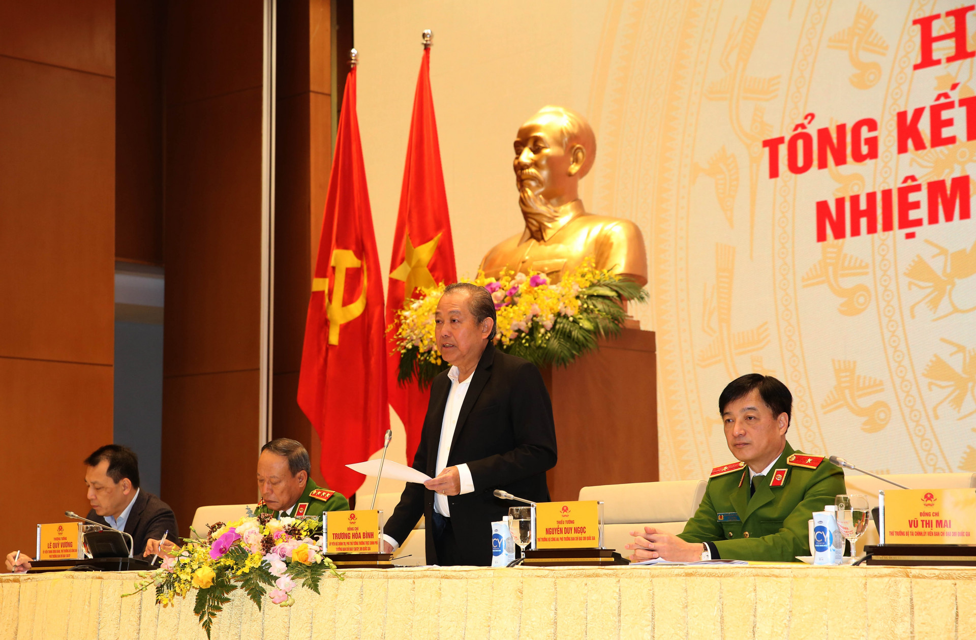 Phó Thủ tướng Trương Hoà Bình chủ trì và phát biểu chỉ đạo tại hội nghị. Ảnh: VGP/Lê Sơn