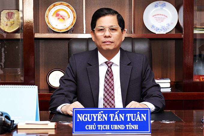 Ông Nguyễn Tán Tuân - Phó Bí thư Tỉnh ủy, Chủ tịch UBND tỉnh Khánh Hòa