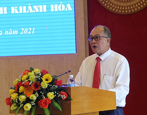 Ông Trần Văn Hoan - Chánh Văn phòng Đoàn Đại biểu Quốc hội và HĐND tỉnh phát biểu tại buổi lễ