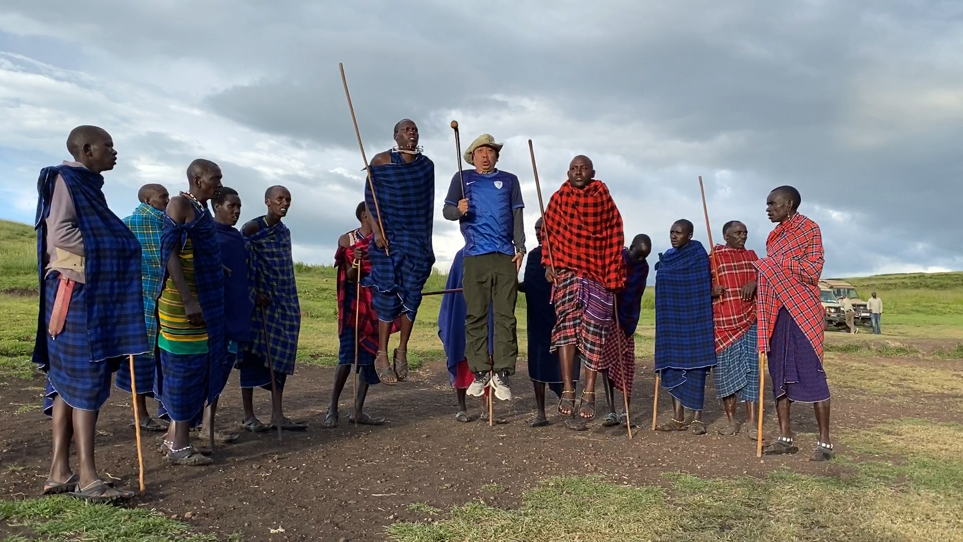 Màn chào hỏi của bộ lạc Maasai