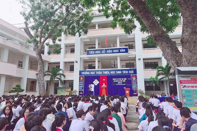 Trường THCS Âu Cơ: Tổ chức ngoại khóa tư vấn tâm lý cho học sinh