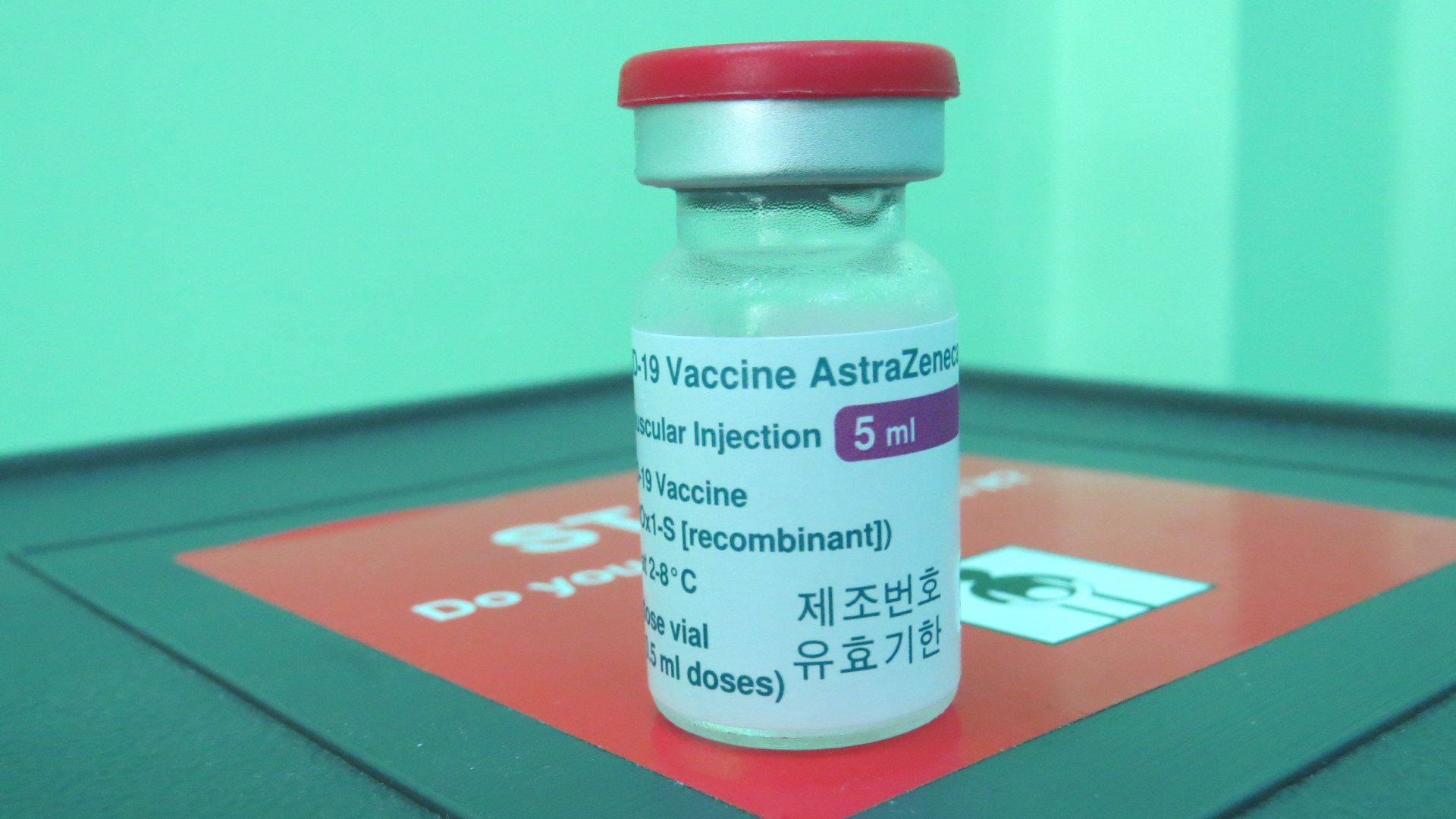 Vắc xin AstraZeneca phòng dịch Covid-19 được  tiêm đợt 1 và 2 ở tỉnh Khánh Hoà