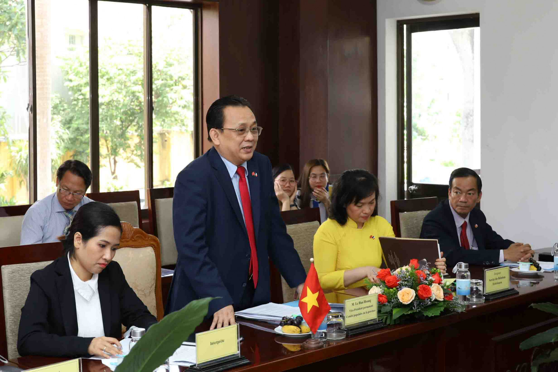 Ông Lê Hữu Hoàng phát biểu tại buổi tiếp xã giao Đại sứ Pháp. 
