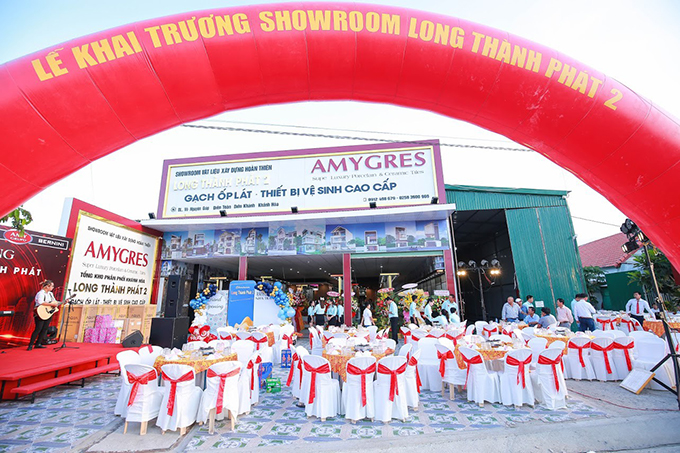 Showroom Long Thành Phát tại huyện Diên Khánh rộng hơn 1.000m2