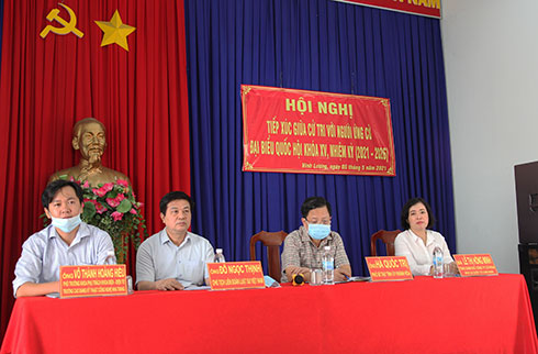 Ứng cử viên đại biểu Quốc hội ở đơn vị bầu cử số 2 tiếp xúc cử tri xã Vĩnh Lương, TP. Nha Trang.