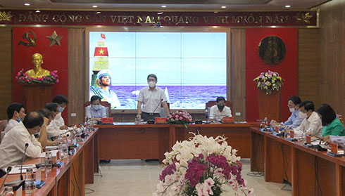 Ông Nguyễn Hải Ninh phát biểu tại cuộc họp