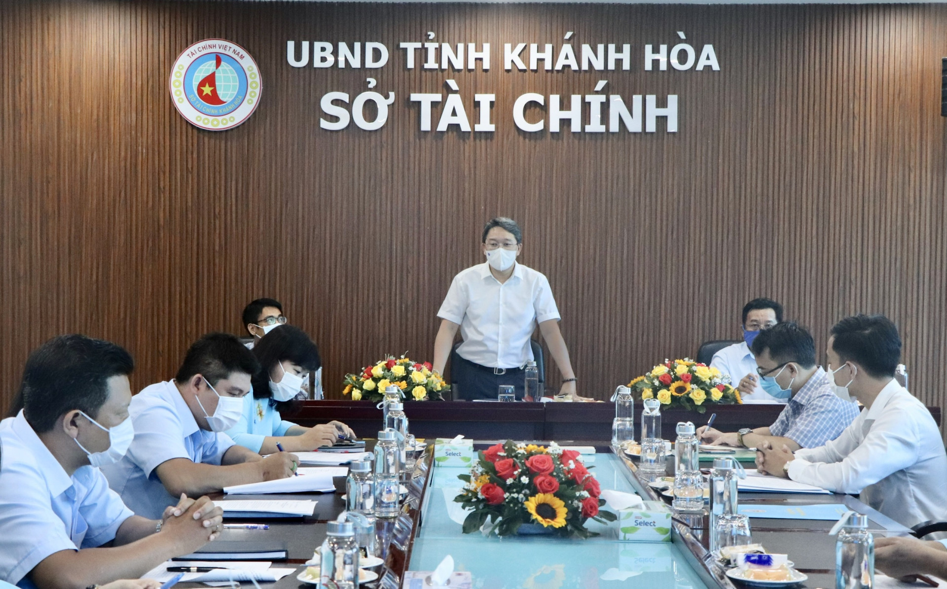 Ông Nguyễn Hải Ninh phát biểu tại buổi làm việc. 