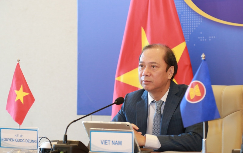 Thứ trưởng Nguyễn Quốc Dũng phát biểu tại hội nghị.
