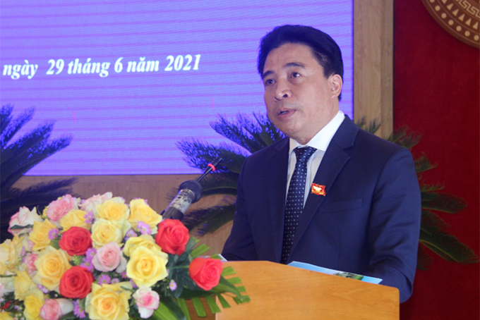 Ông Nguyễn Khắc Toàn - Phó Bí thư Thường trực Tỉnh ủy, Chủ tịch HĐND tỉnh khóa VII phát biểu nhận nhiệm vụ