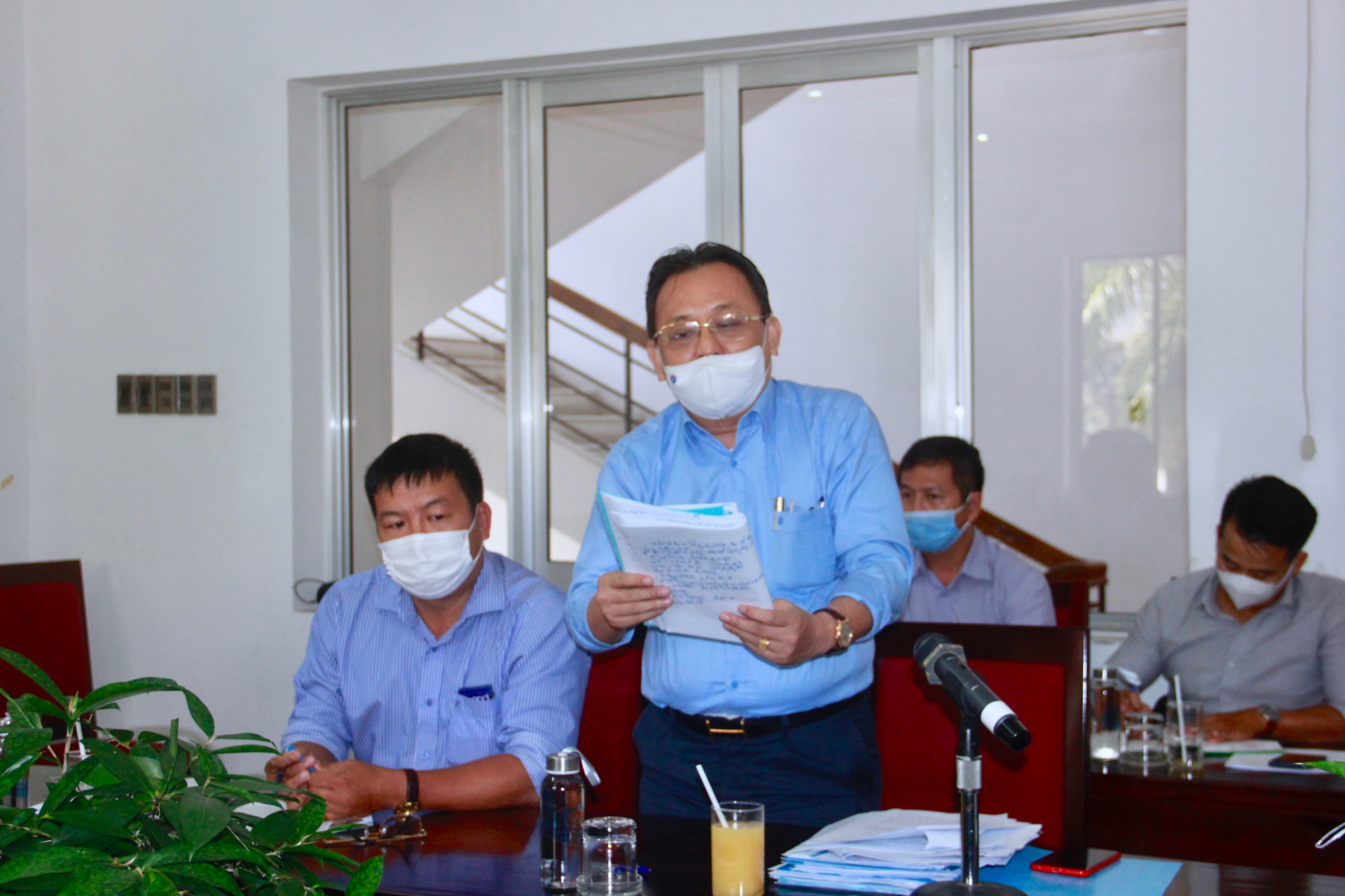 Đồng chí Lê Hữu Hoàng phát biểu tại buổi làm việc với đoàn công tác Bộ GD-ĐT