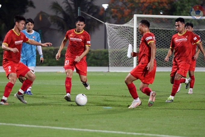 Tạm dừng tổ chức các giải bóng đá chuyên nghiệp 2021