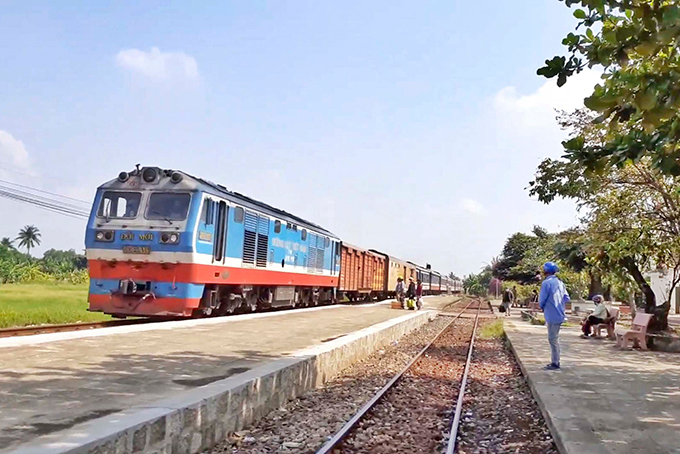 Giảm đến 30% giá vé tàu dịp hè