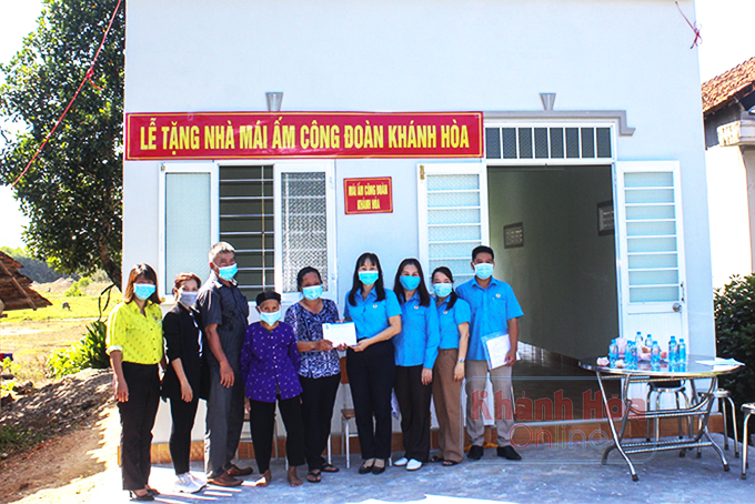 Niềm vui từ "Mái ấm công đoàn"