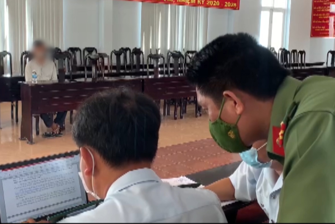 VIDEO: Xử phạt đối tượng cung cấp chia sẻ thông tin bịa đặt