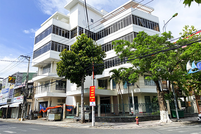 Cơ sở nhà đất số 25 Tô Vĩnh Diện, TP. Nha Trang (trụ sở cũ của  Bảo hiểm xã hội tỉnh) đã được Bộ Tài chính bàn giao cho UBND tỉnh quản lý.