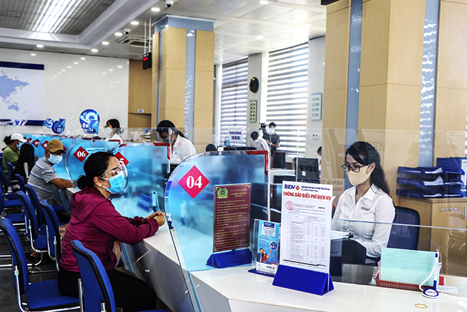 Nhiều ngân hàng giảm lãi suất