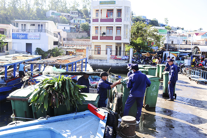 Đề nghị nâng cấp sân sinh hoạt cộng đồng khu vực chợ cầu đò Trí Nguyên