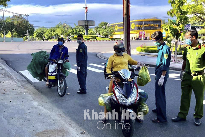 Tăng cường kiểm soát đối với người địa phương khác đi qua Cam Ranh