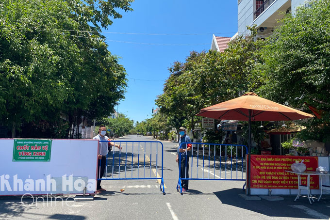 Nha Trang: Tiếp tục cách ly xã hội toàn thành phố nhưng nới lỏng "vùng xanh"