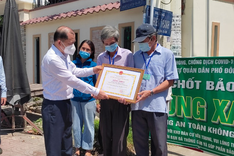 Khen thưởng tổ dân phố Đông Môn 1, thị trấn Diên Khánh