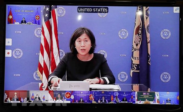Đại diện Thương mại Hoa Kỳ (USTR), bà Katherine Tai phát biểu tại điểm cầu Washington D.C. (Ảnh: Trần Việt/TTXVN)
